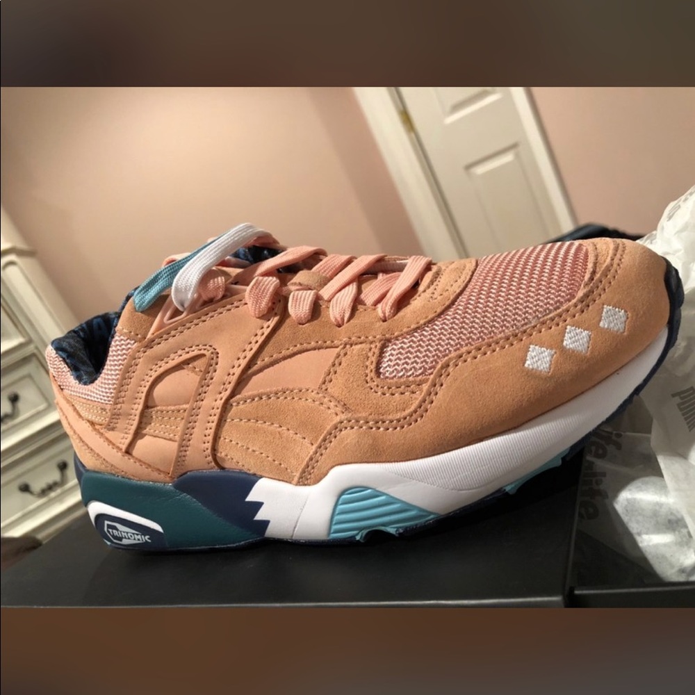 Puma sneakers